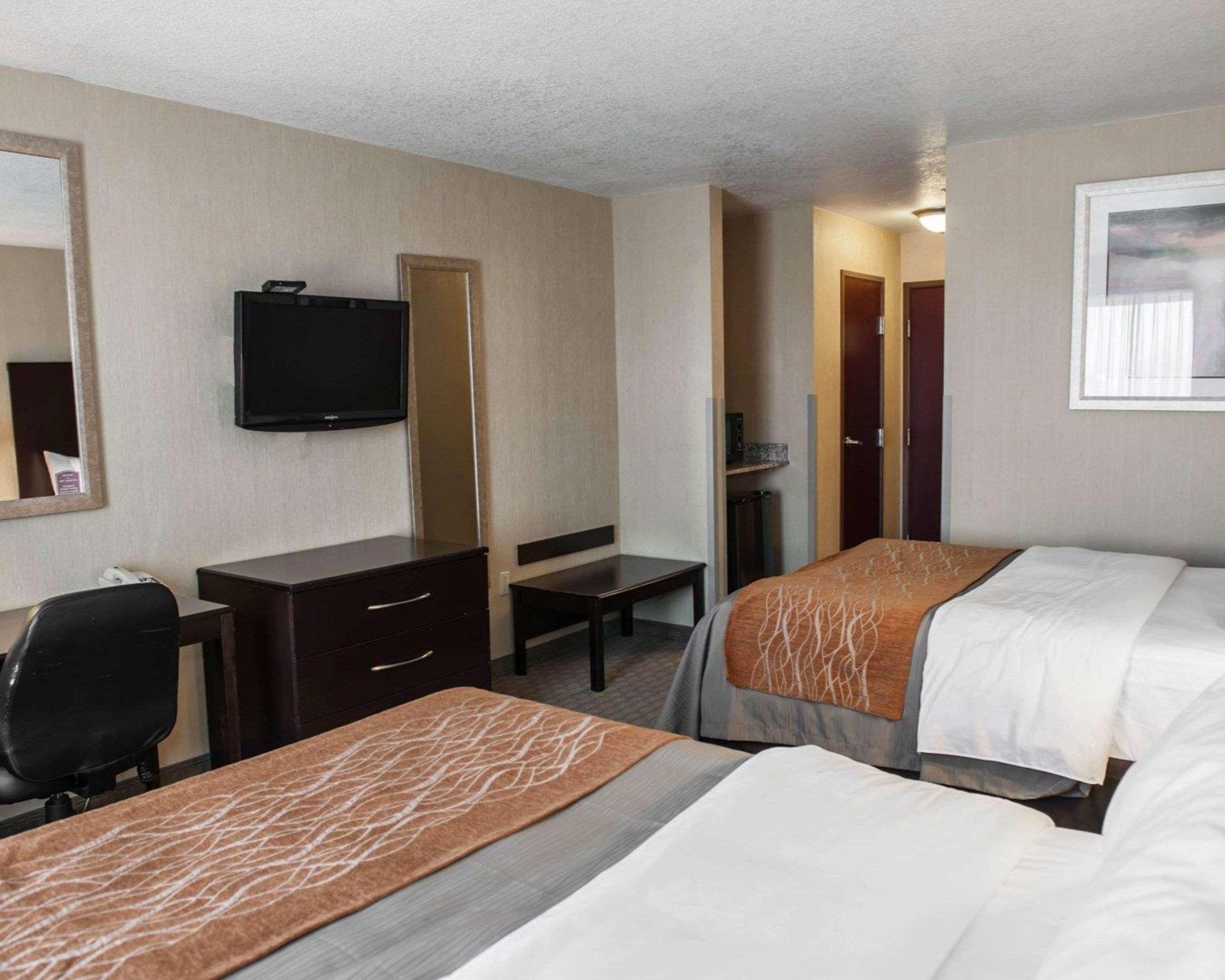 Comfort Inn & Suites Muncie Exterior photo